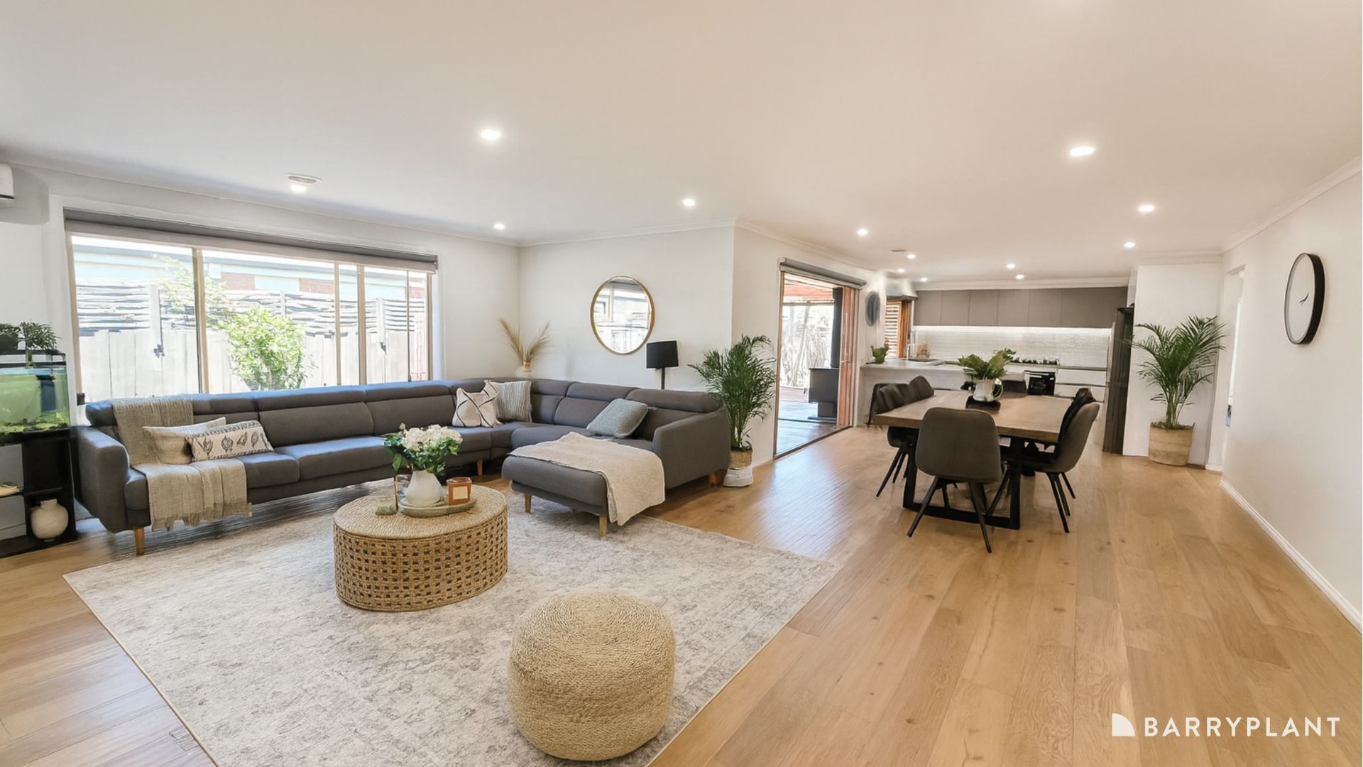 4 Sandalwood Drive, Pakenham, VIC 3810, Pakenham - Thumbnail 3