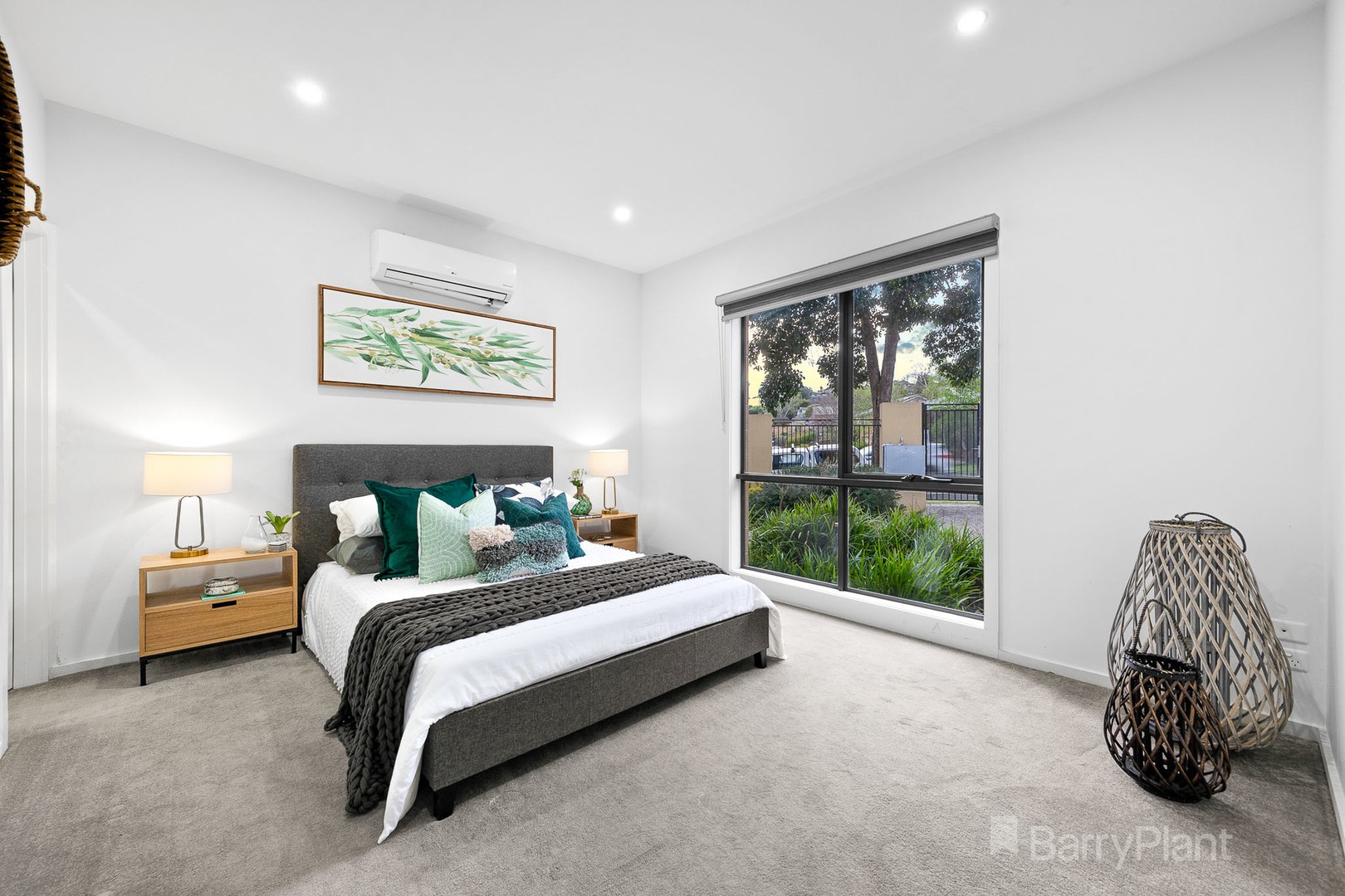 4 Santa Monica Place, Berwick, VIC 3806, Berwick - Thumbnail 2