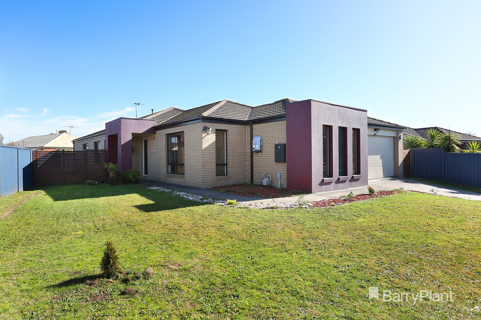 4 Scarlet Crescent, Pakenham, VIC 3810, Pakenham - Thumbnail 2
