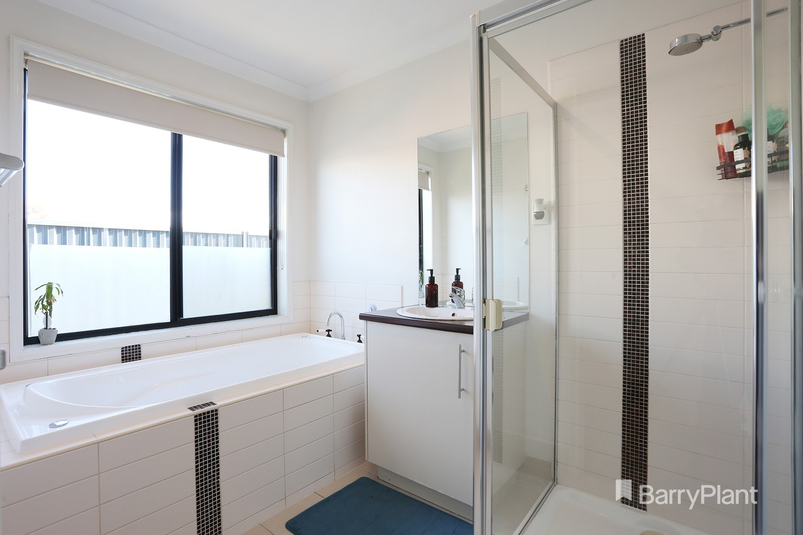 4 Scarlet Crescent, Pakenham, VIC 3810, Pakenham - Thumbnail 8