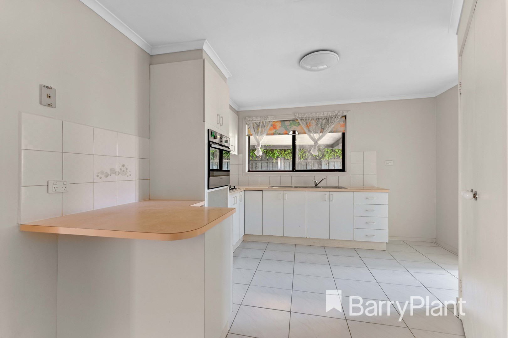 4 Sheoak Court, Hoppers Crossing, VIC 3029, Hoppers Crossing - Thumbnail 5