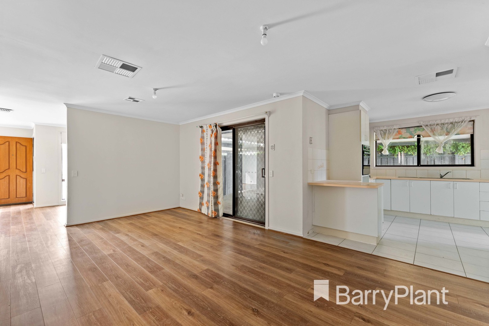 4 Sheoak Court, Hoppers Crossing, VIC 3029, Hoppers Crossing - Thumbnail 6