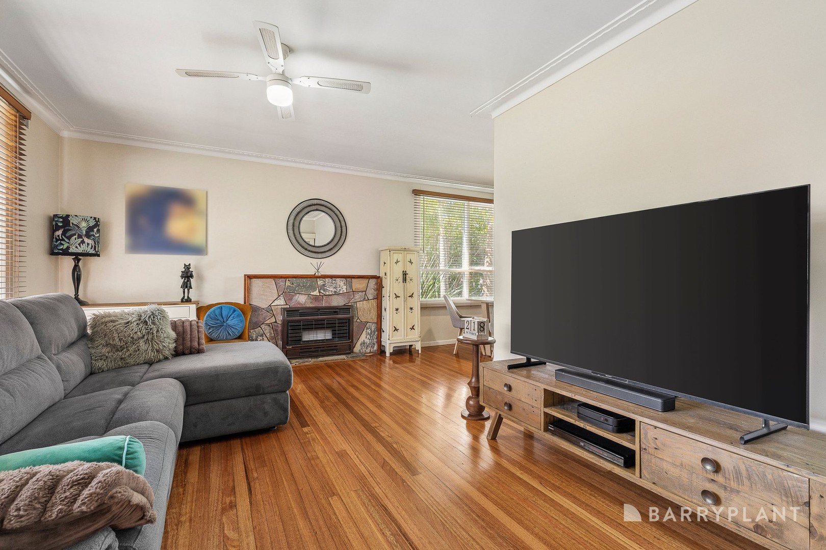 4 Shirley Avenue, Seaford, VIC 3198 - Thumbnail 2 - 23/10/2026