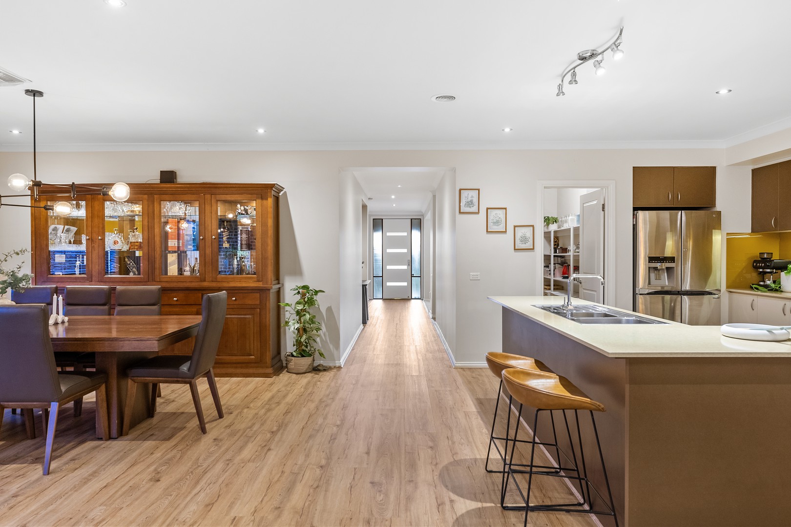 4 Sinclair Avenue, Hillside, VIC 3037, Hillside - Thumbnail 4