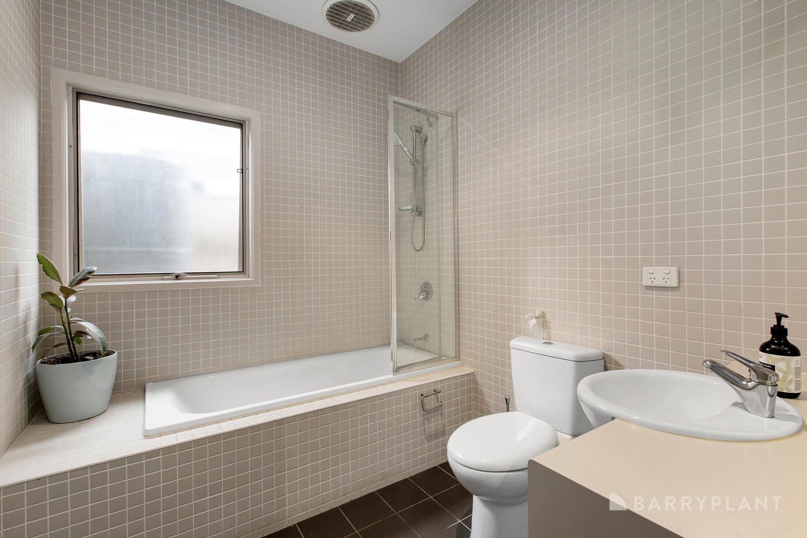 4 Smith Street, Coburg North, VIC 3058, Coburg North - Thumbnail 8