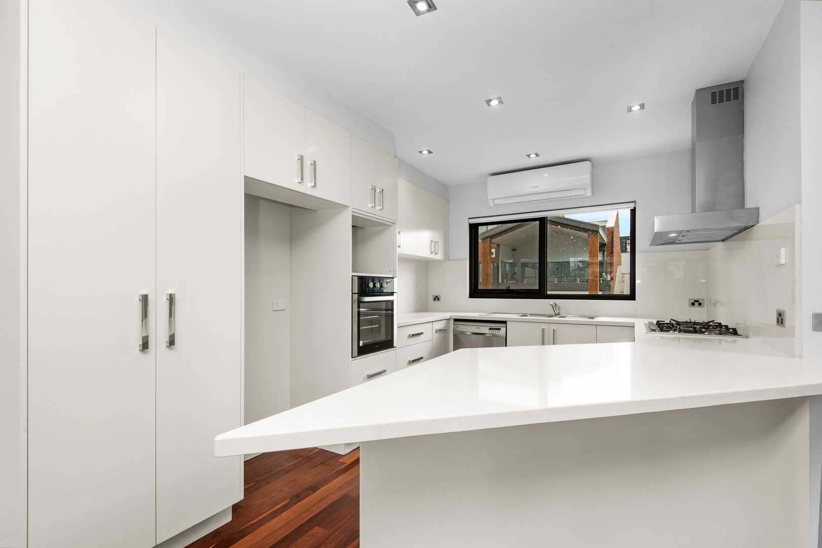 4 Smythe Place, Geelong, VIC 3220, Geelong - Thumbnail 3