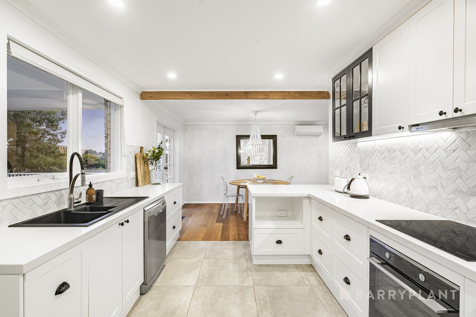 4 Songbird Avenue, Chirnside Park, VIC 3116, Chirnside Park - Thumbnail 5