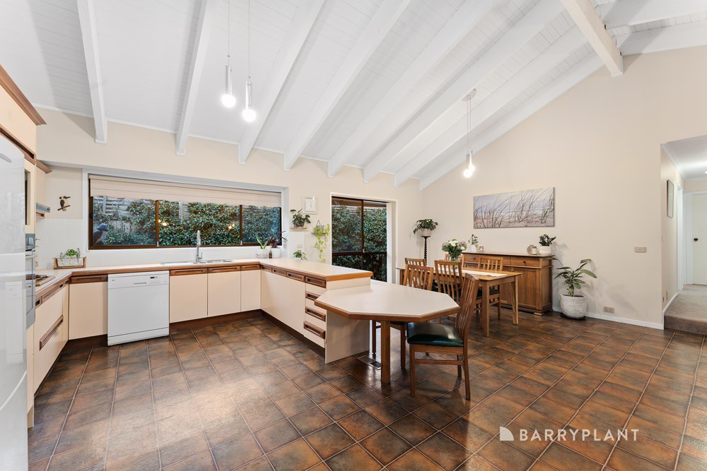 4 Southwood Close, Wantirna, VIC 3152, Wantirna - Thumbnail 4