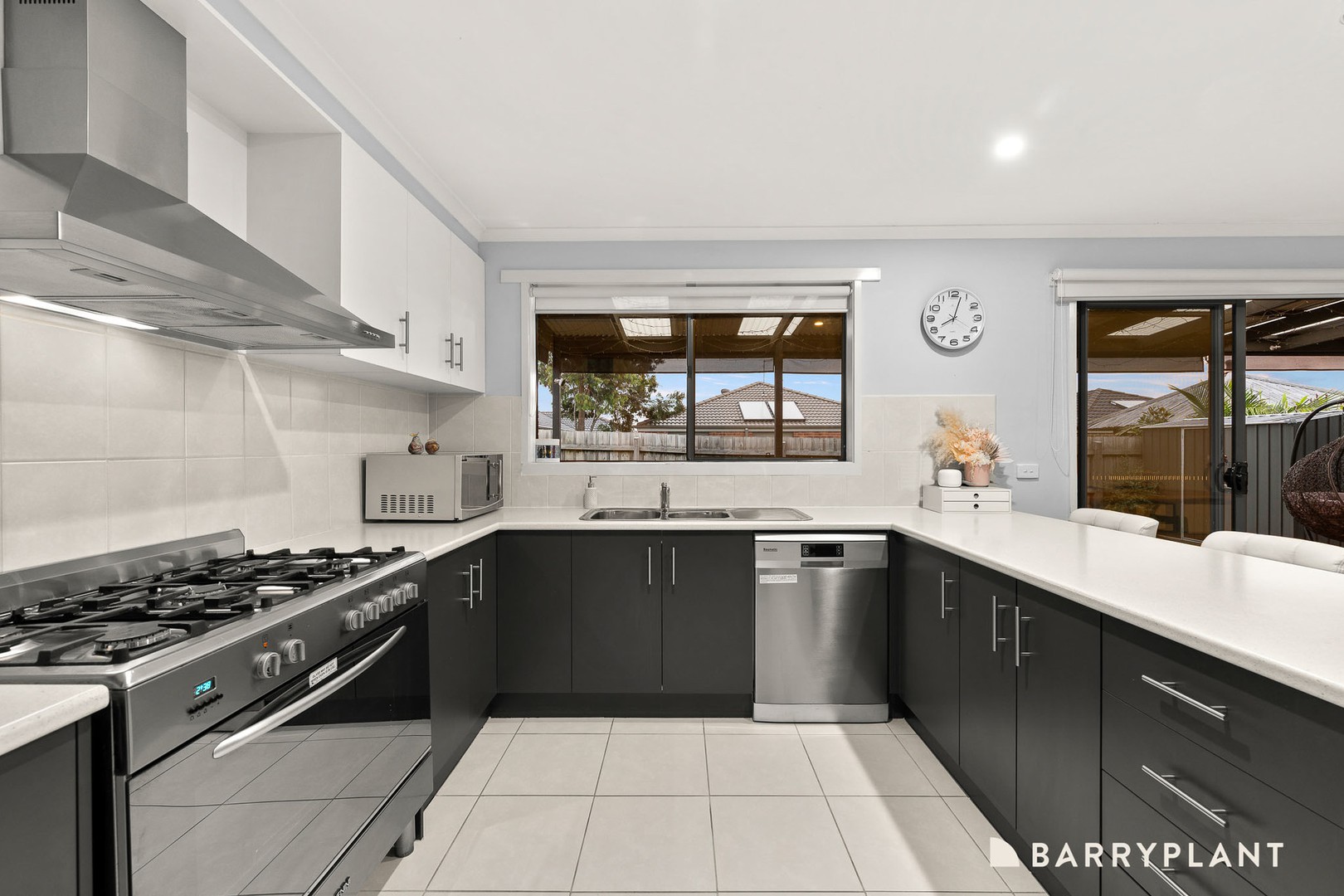4 Spinebill Court, Pakenham, VIC 3810, Pakenham - Thumbnail 4