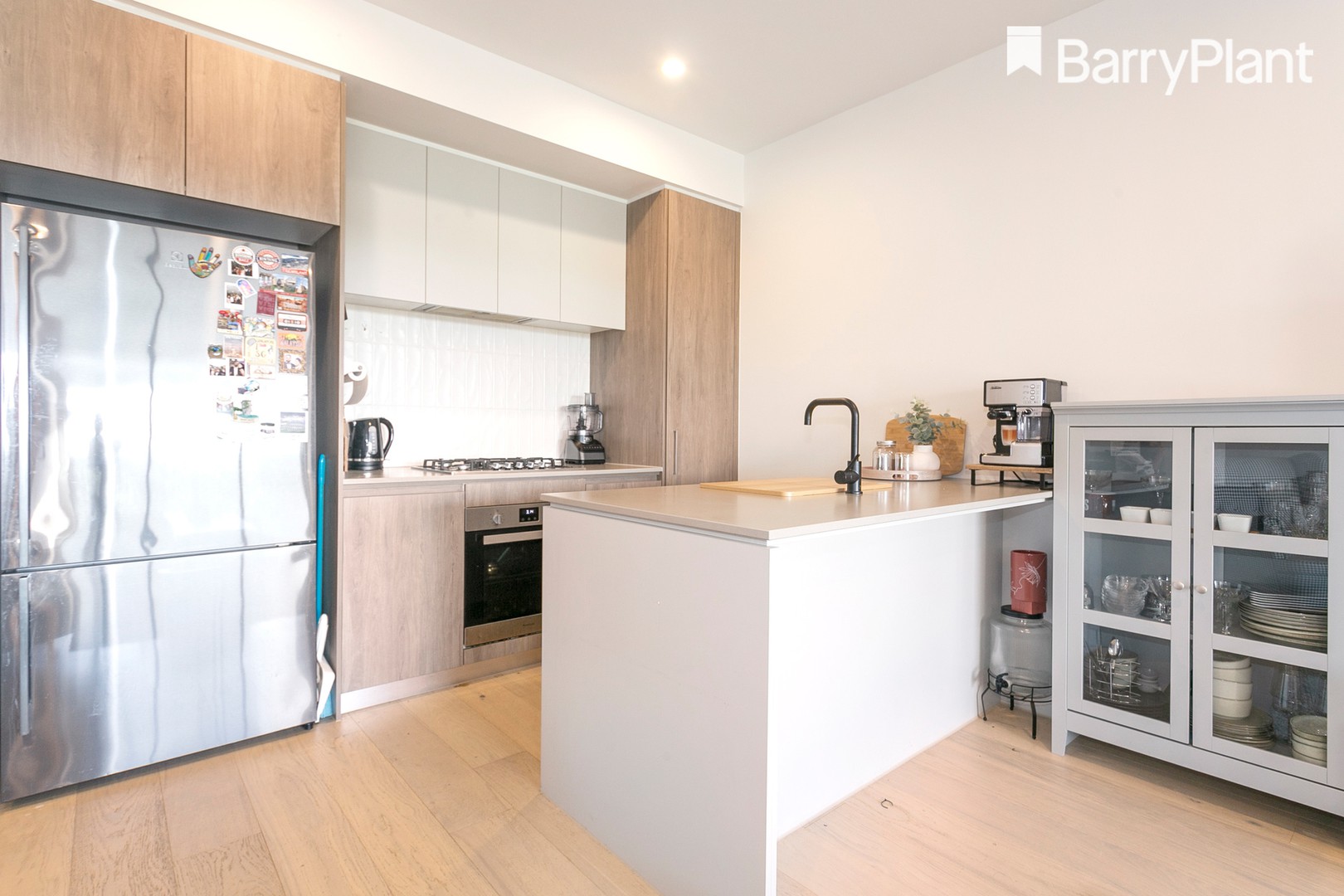 4 Spotted Gum Close, Clyde North, VIC 3978, Clyde - Thumbnail 3