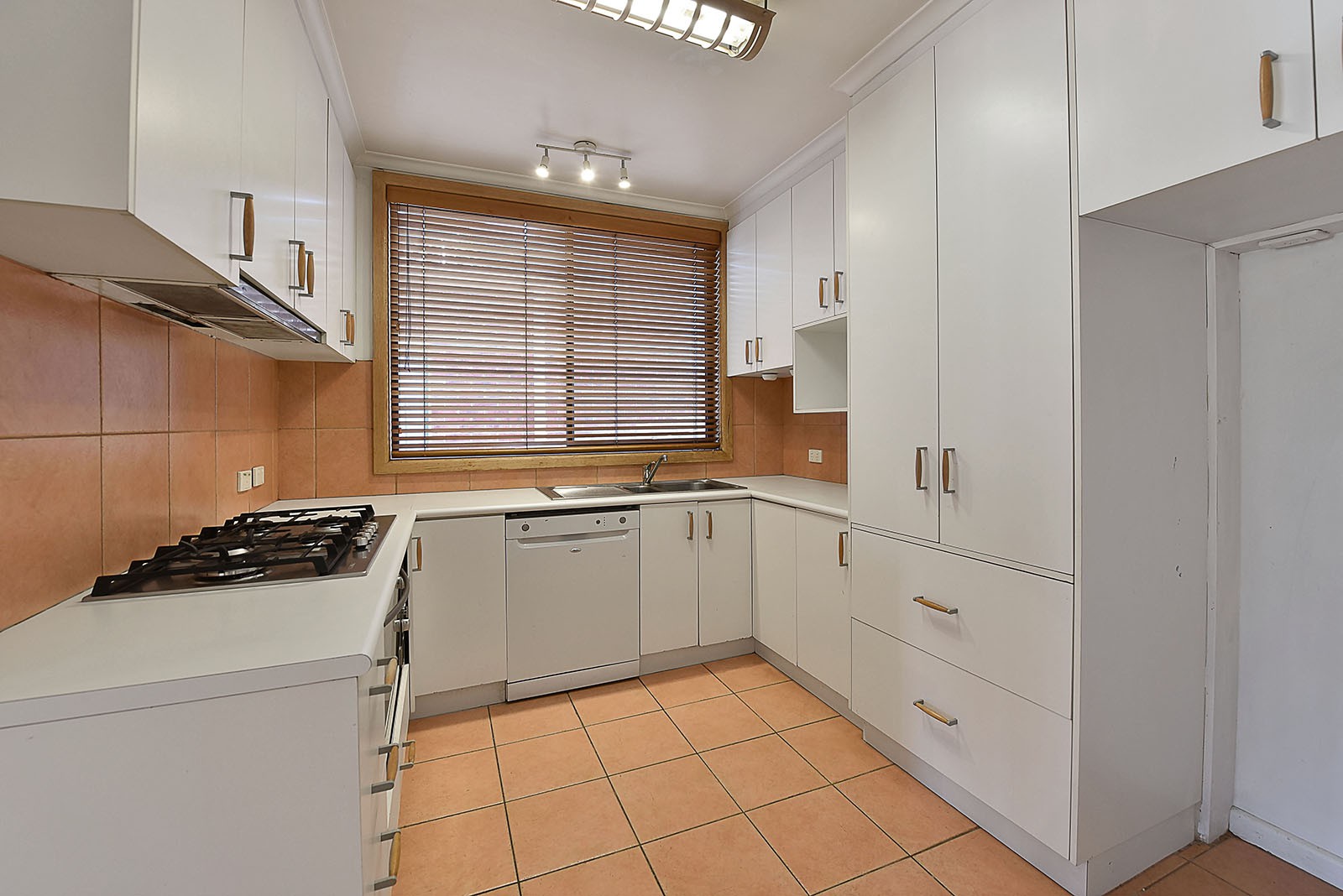 4 Spring St, Niddrie, VIC 3042 - Thumbnail 2 - 18/12/2025