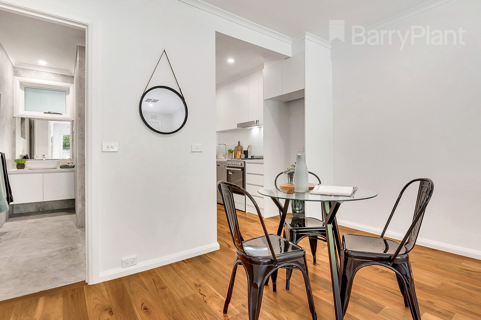 4 Stanlake Street, Reservoir, VIC 3073, Reservoir - Thumbnail 3