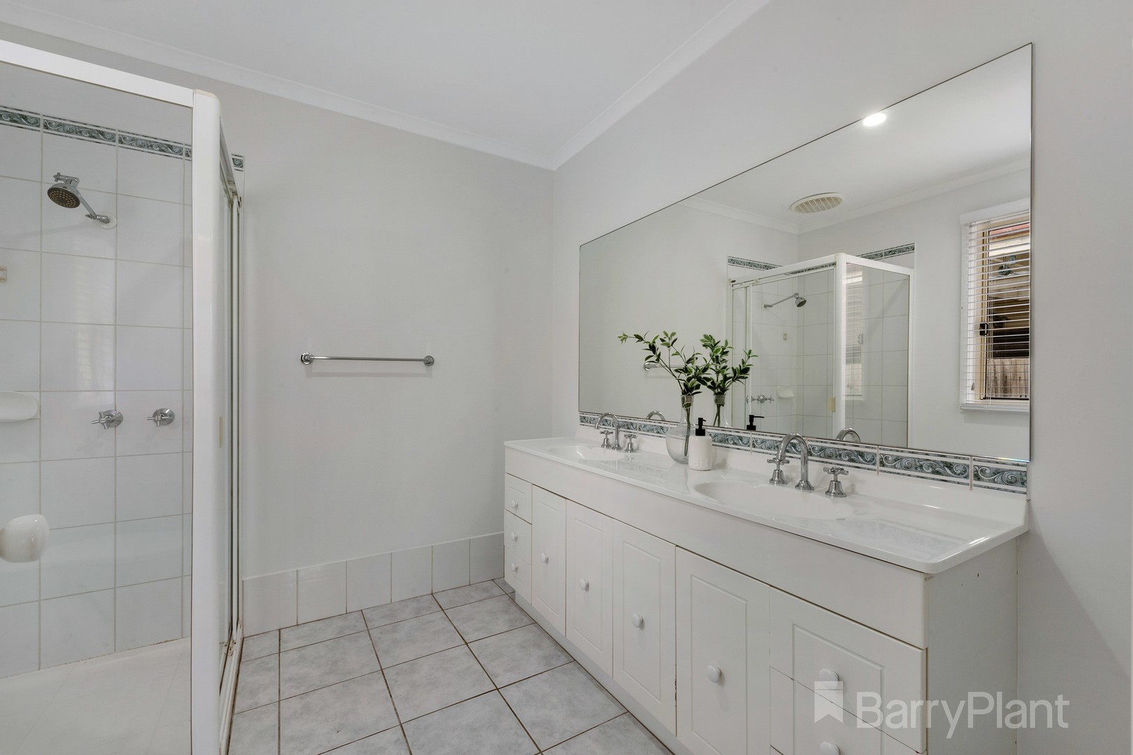 4 Staton Crescent, Melton West, VIC 3337, Melton West - Thumbnail 4