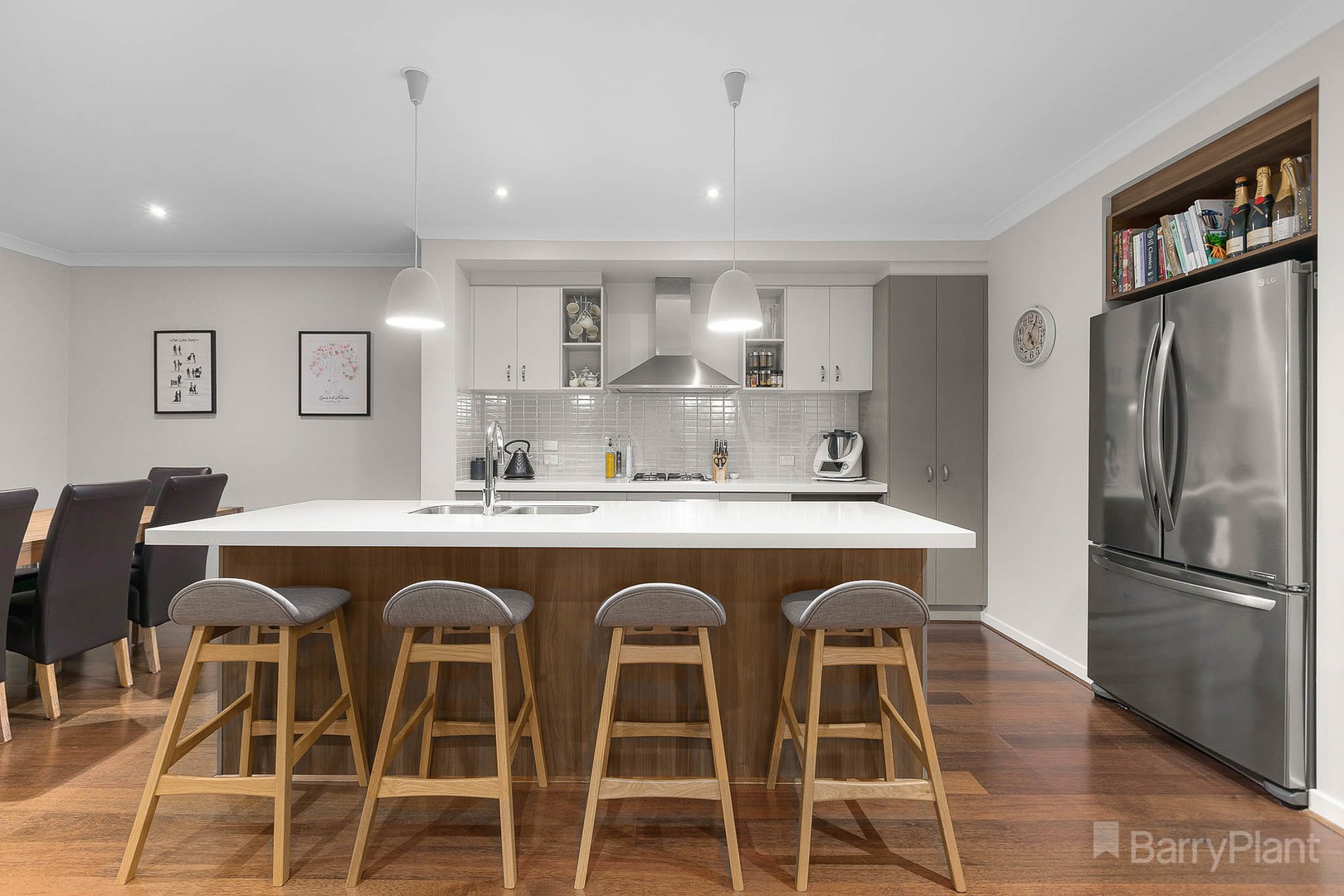 4 Stonebridge Lane, Pakenham, VIC 3810, Pakenham - Thumbnail 4