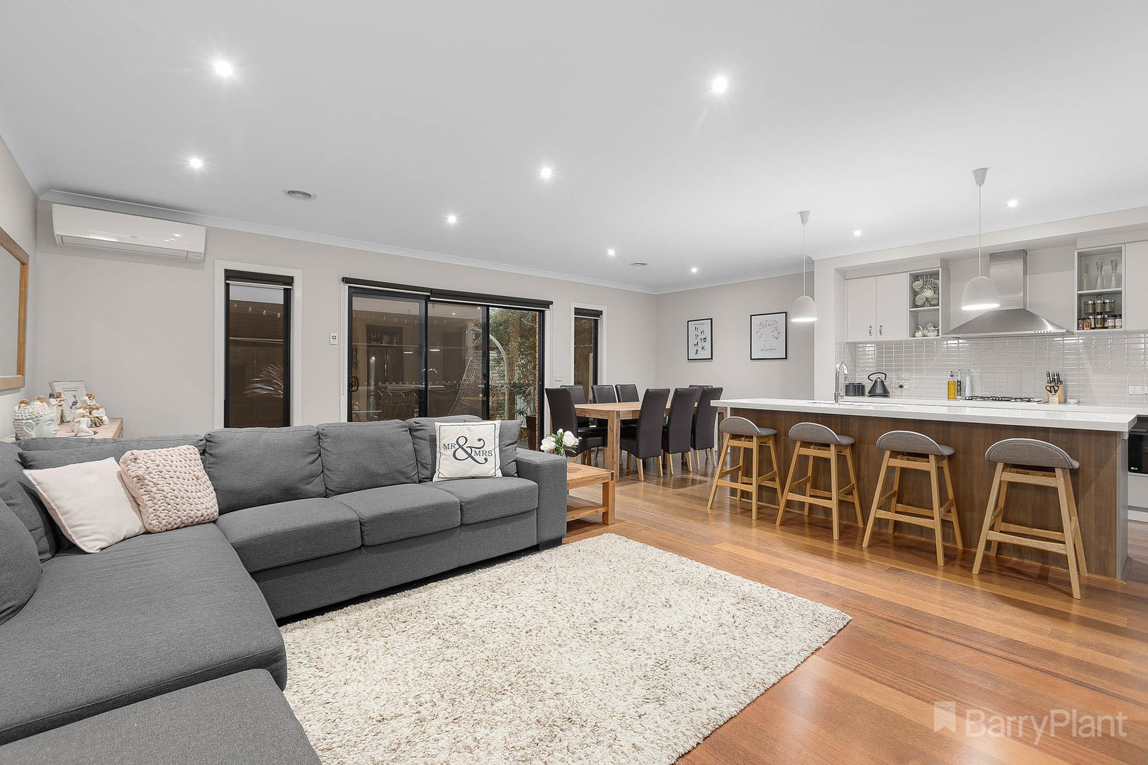 4 Stonebridge Lane, Pakenham, VIC 3810, Pakenham - Thumbnail 6