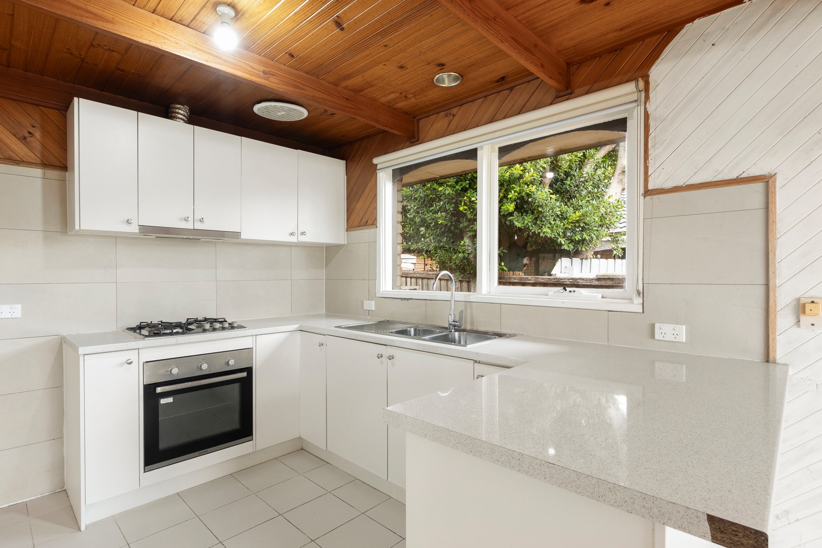 4 Stradishall Way, Tullamarine, VIC 3043, Tullamarine - Thumbnail 2