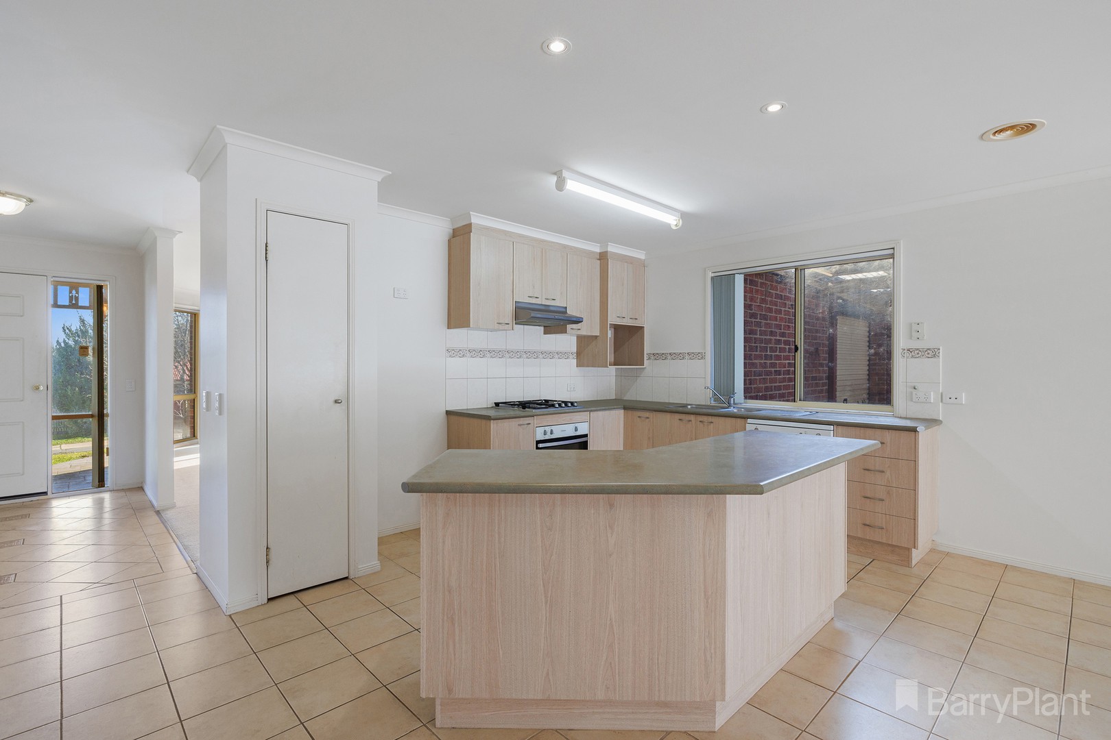 4 Sunset Boulevard, Spring Gully, VIC 3550, Spring Gully - Thumbnail 3