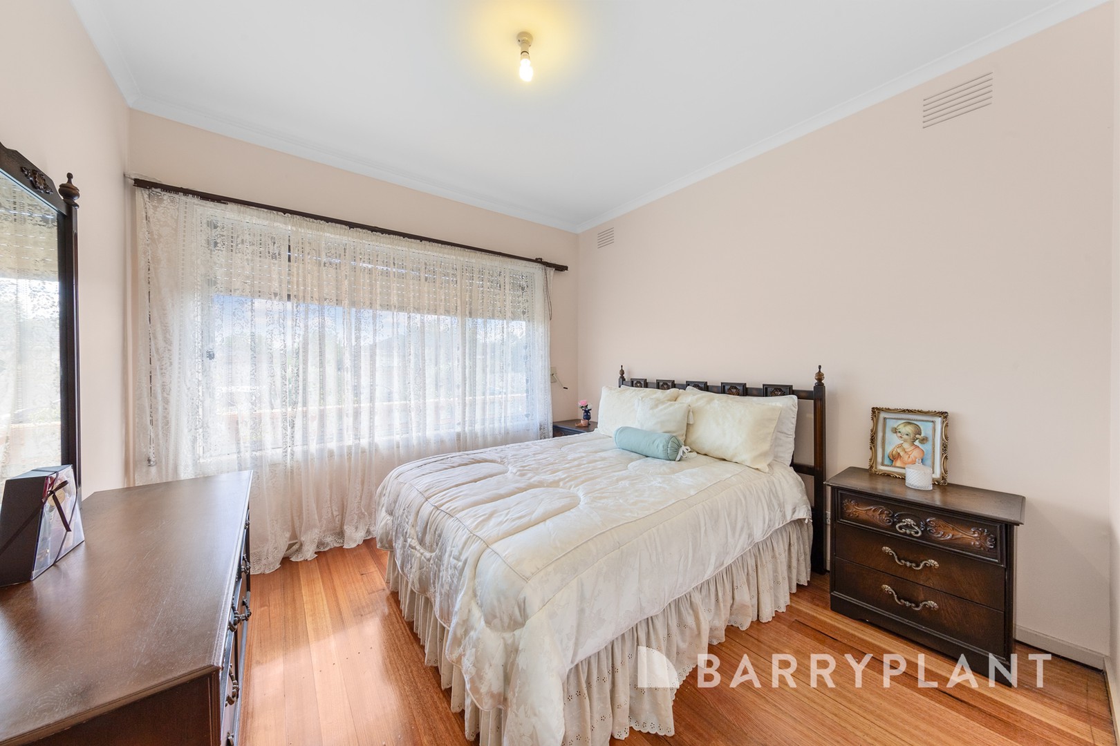 4 Swansea Parade, St Albans, VIC 3021, St Albans - Thumbnail 7