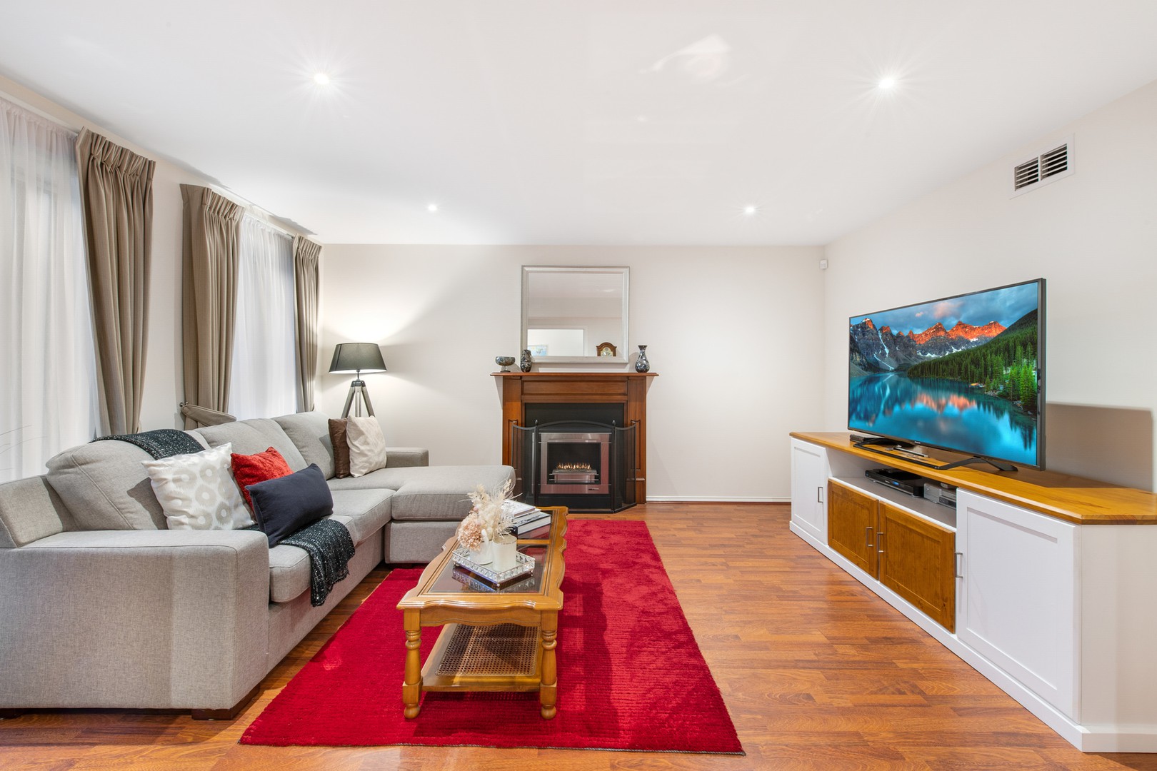 4 Tambo Crescent, Taylors Hill, VIC 3037, Taylors Hill - Thumbnail 2