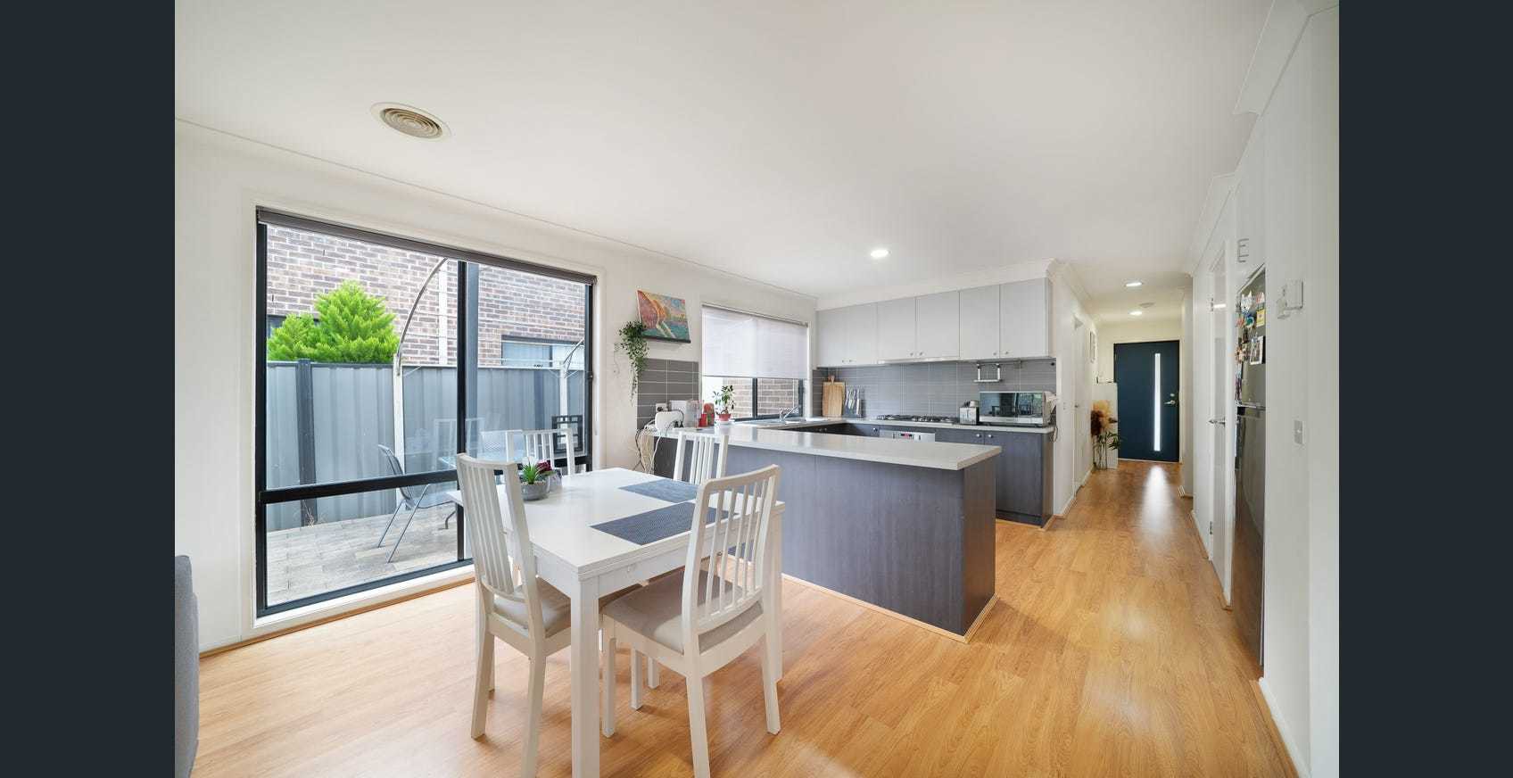4 Tanner Mews, Point Cook, VIC 3030, Point Cook - Thumbnail 3