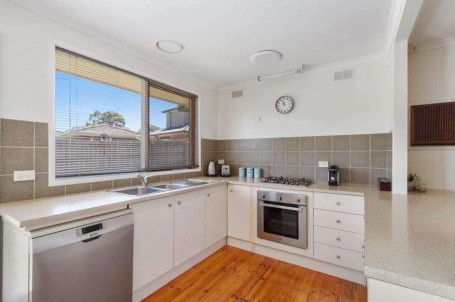 4 Tanunda Close, Scoresby, VIC 3179, Scoresby - Thumbnail 2