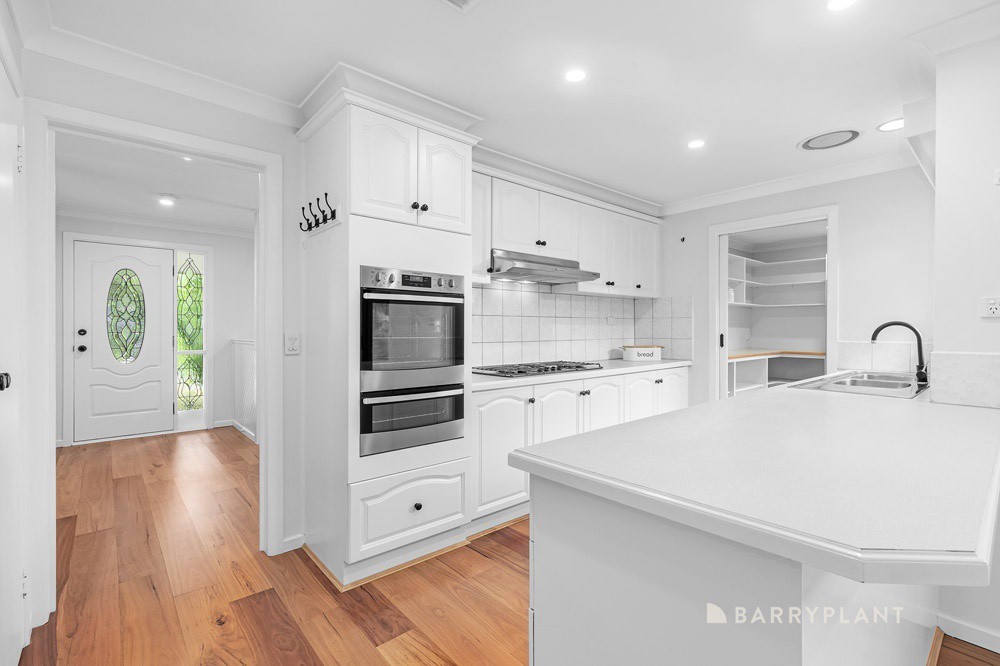 4 Tench Court, Mill Park, VIC 3082, Mill Park - Thumbnail 3