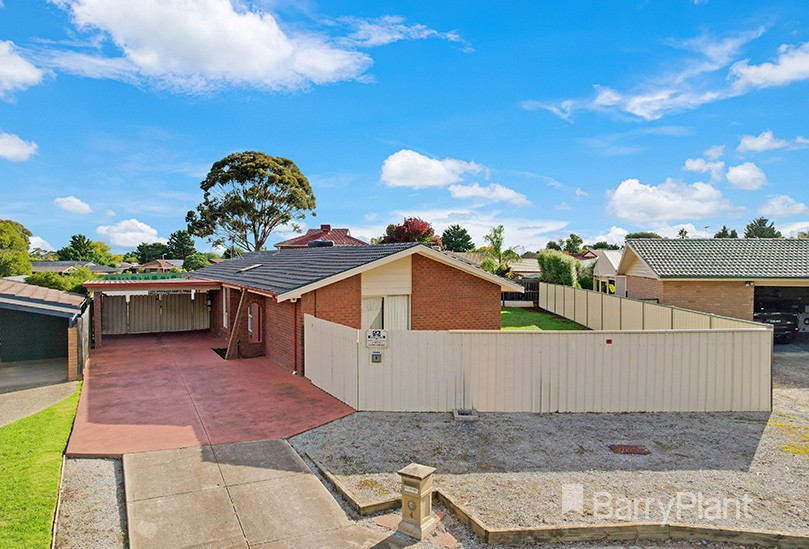 4 Teresa Place, Melton West, VIC 3337, Melton West - Thumbnail 3