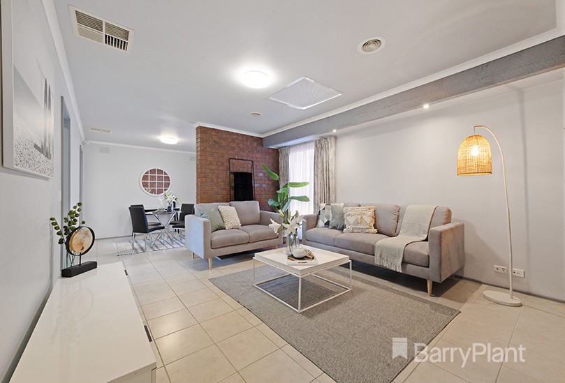 4 Teresa Place, Melton West, VIC 3337, Melton West - Thumbnail 4