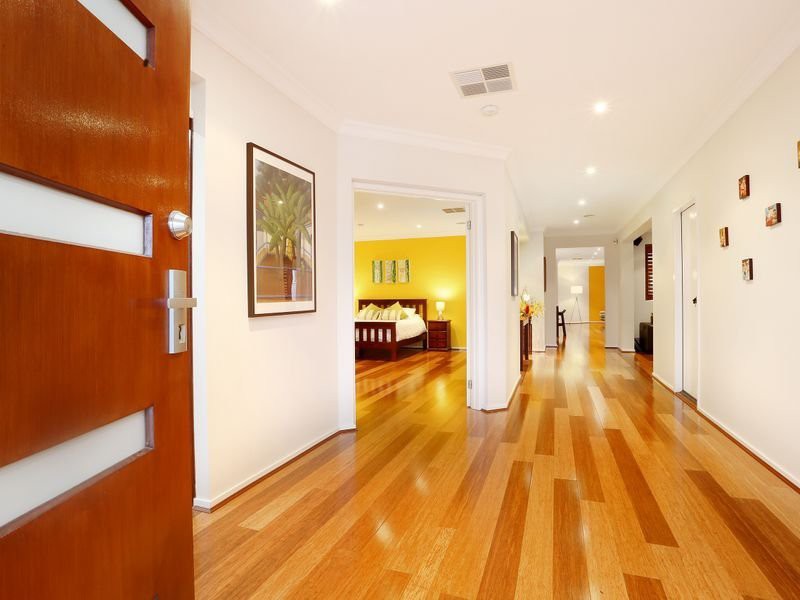 4 Tiarella Street, Point Cook, VIC 3030, Point Cook - Thumbnail 5