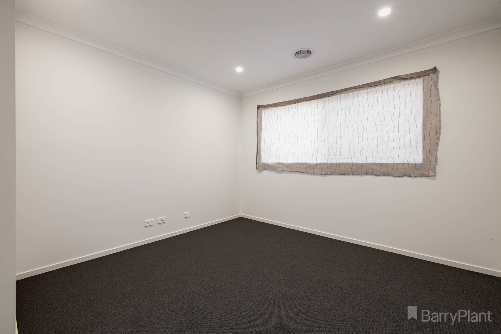 4 Tidworth Way, Officer South, VIC 3809, Officer South - Thumbnail 4