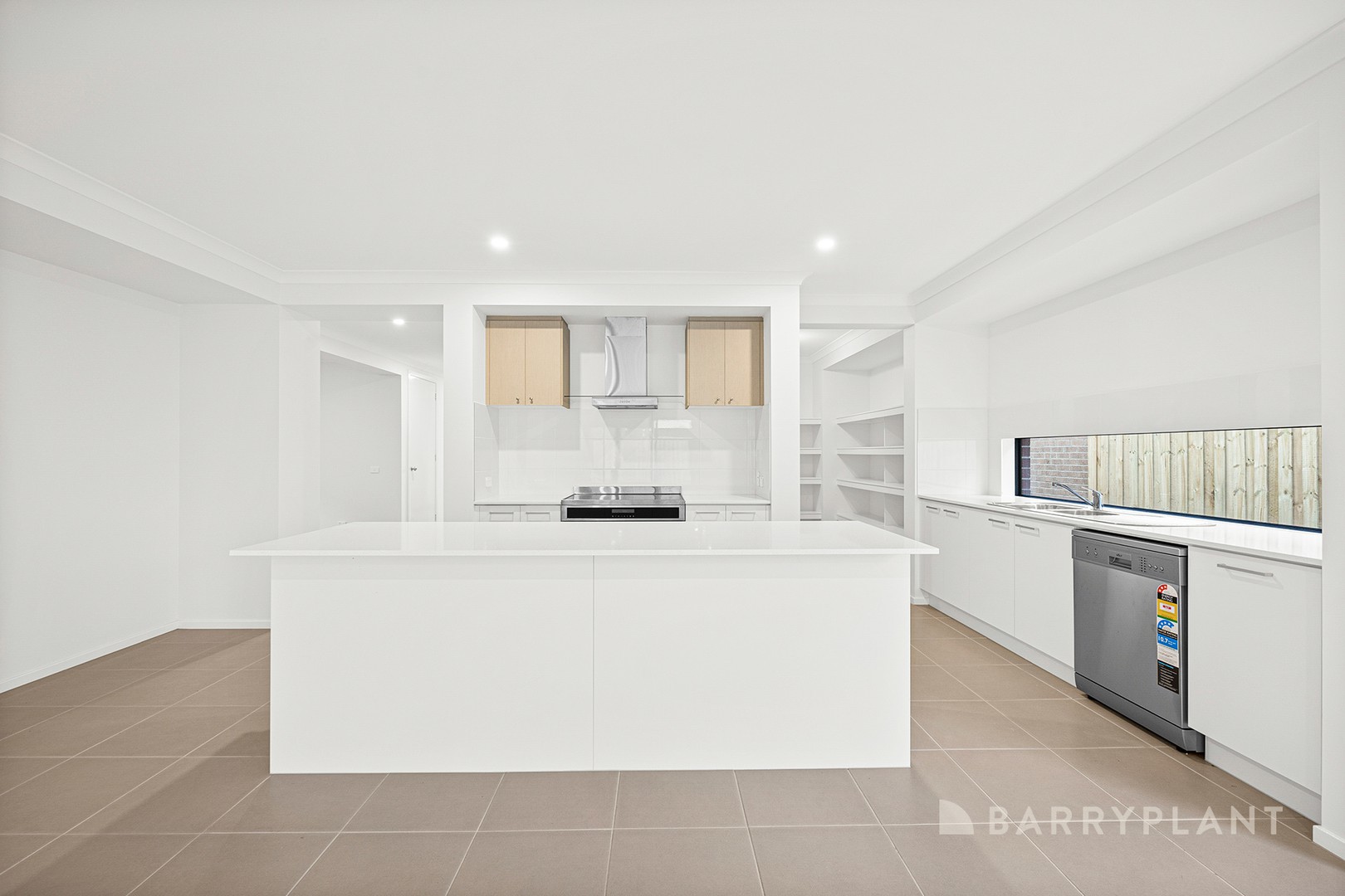 4 Topiary Street, Pakenham, VIC 3810, Pakenham - Thumbnail 2