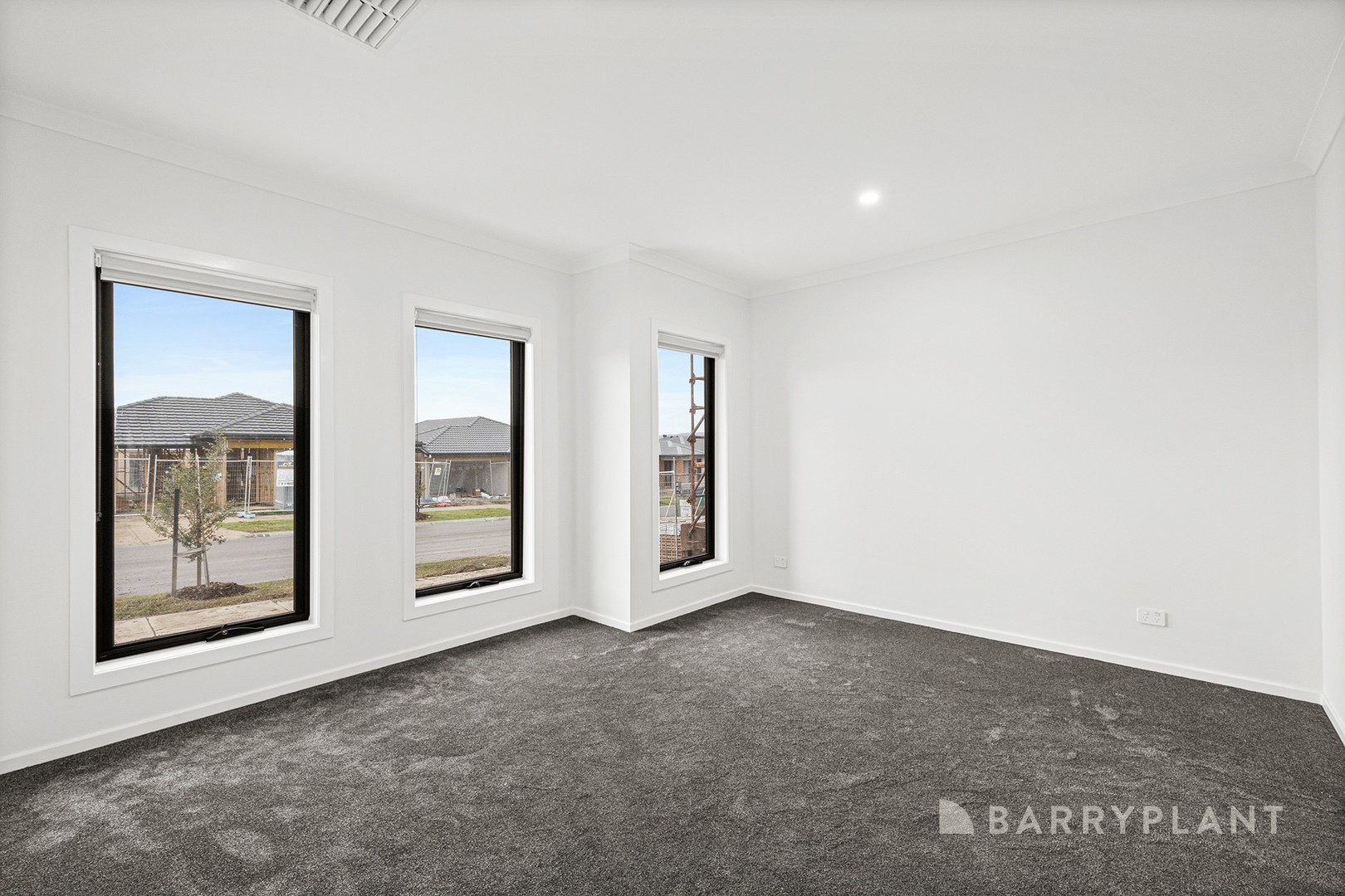 4 Topiary Street, Pakenham, VIC 3810, Pakenham - Thumbnail 5
