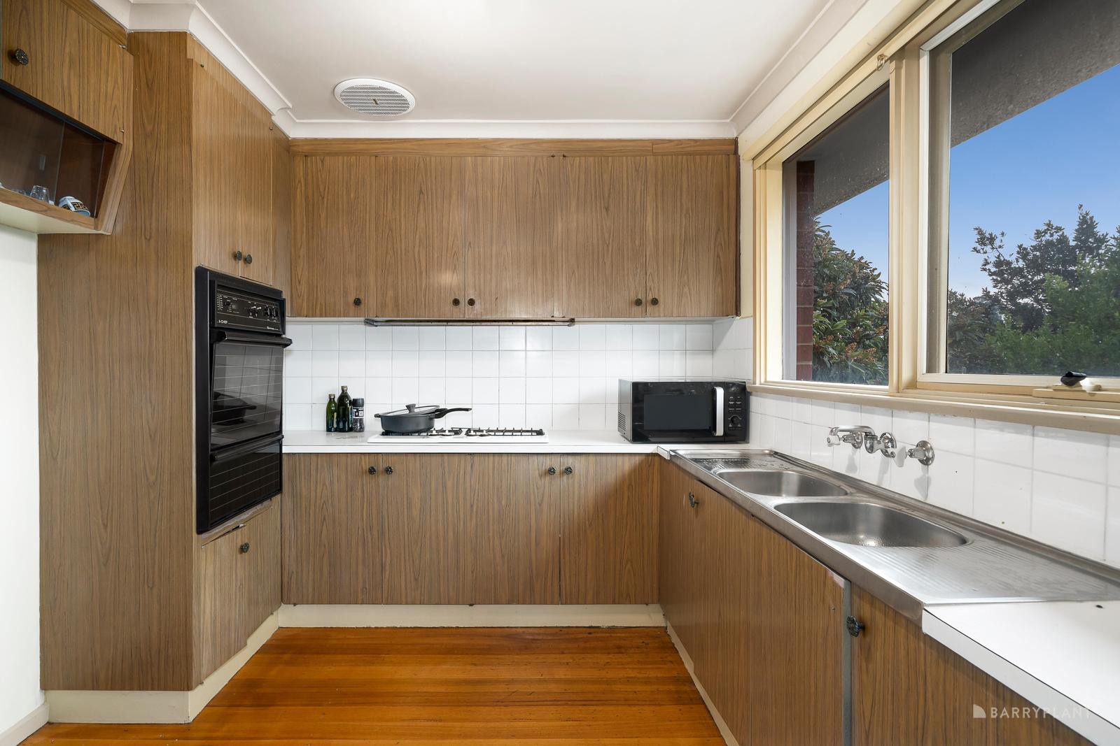 4 Towong Court, Doncaster East, VIC 3109, Doncaster East - Thumbnail 3