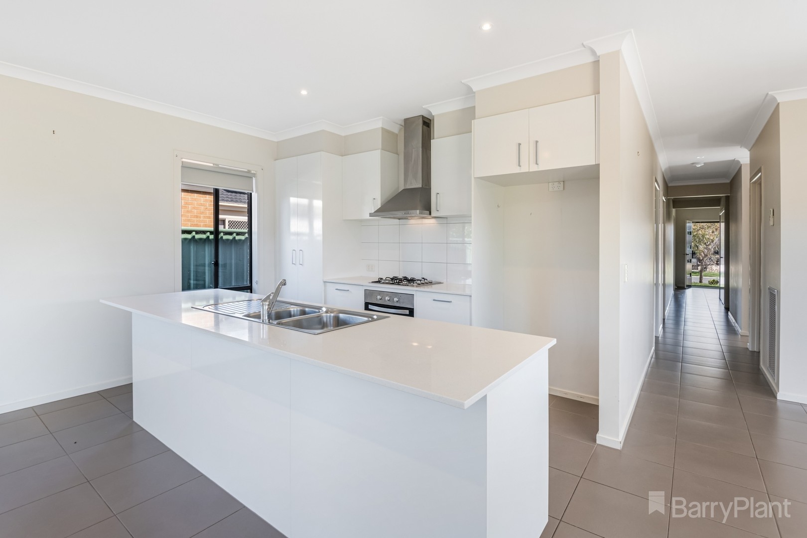 4 Triplett Avenue, Ascot, VIC 3551, Ascot - Thumbnail 2