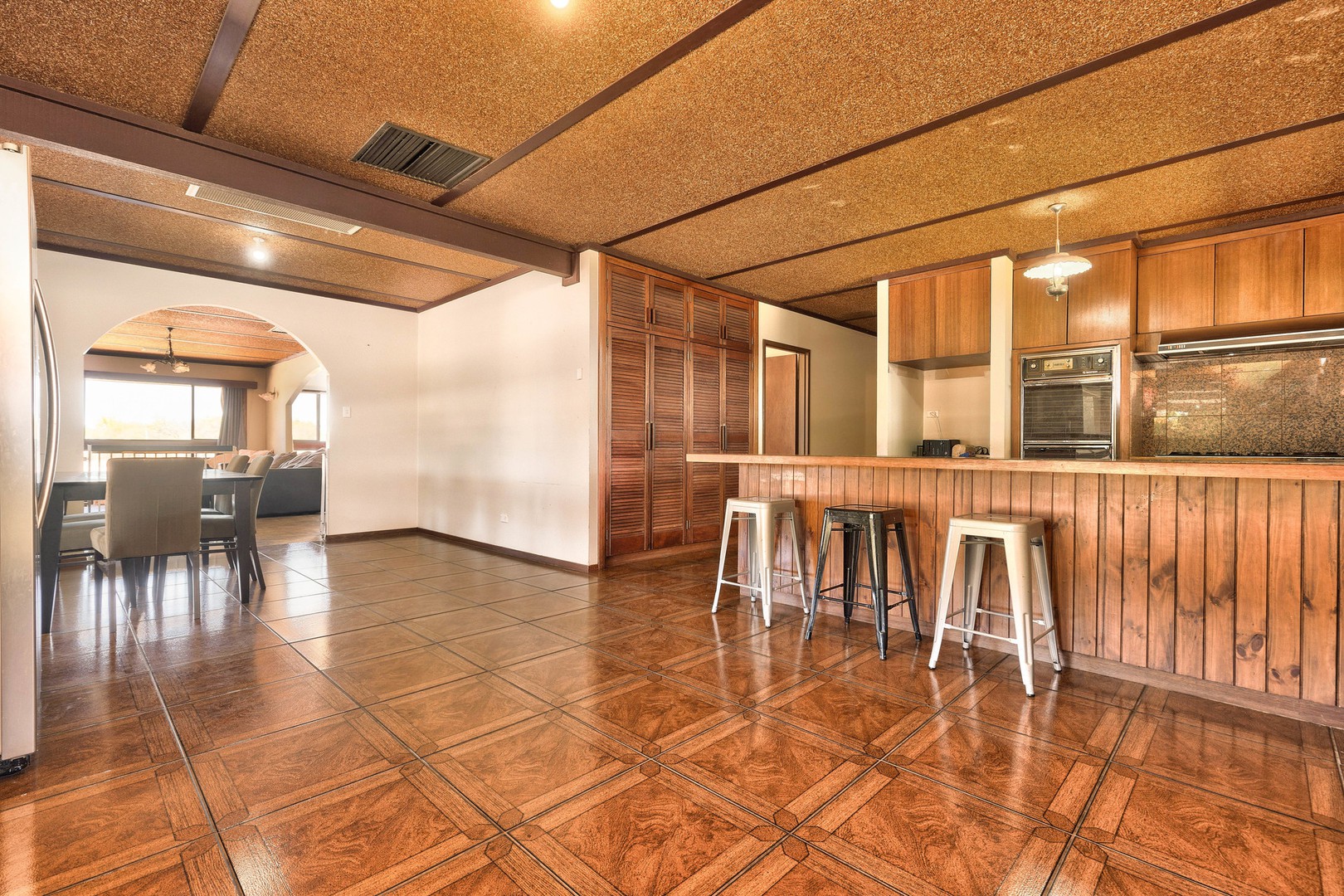 4 Tulloch Road, Red Cliffs, VIC 3496 - Thumbnail 2 - 19/03/2025