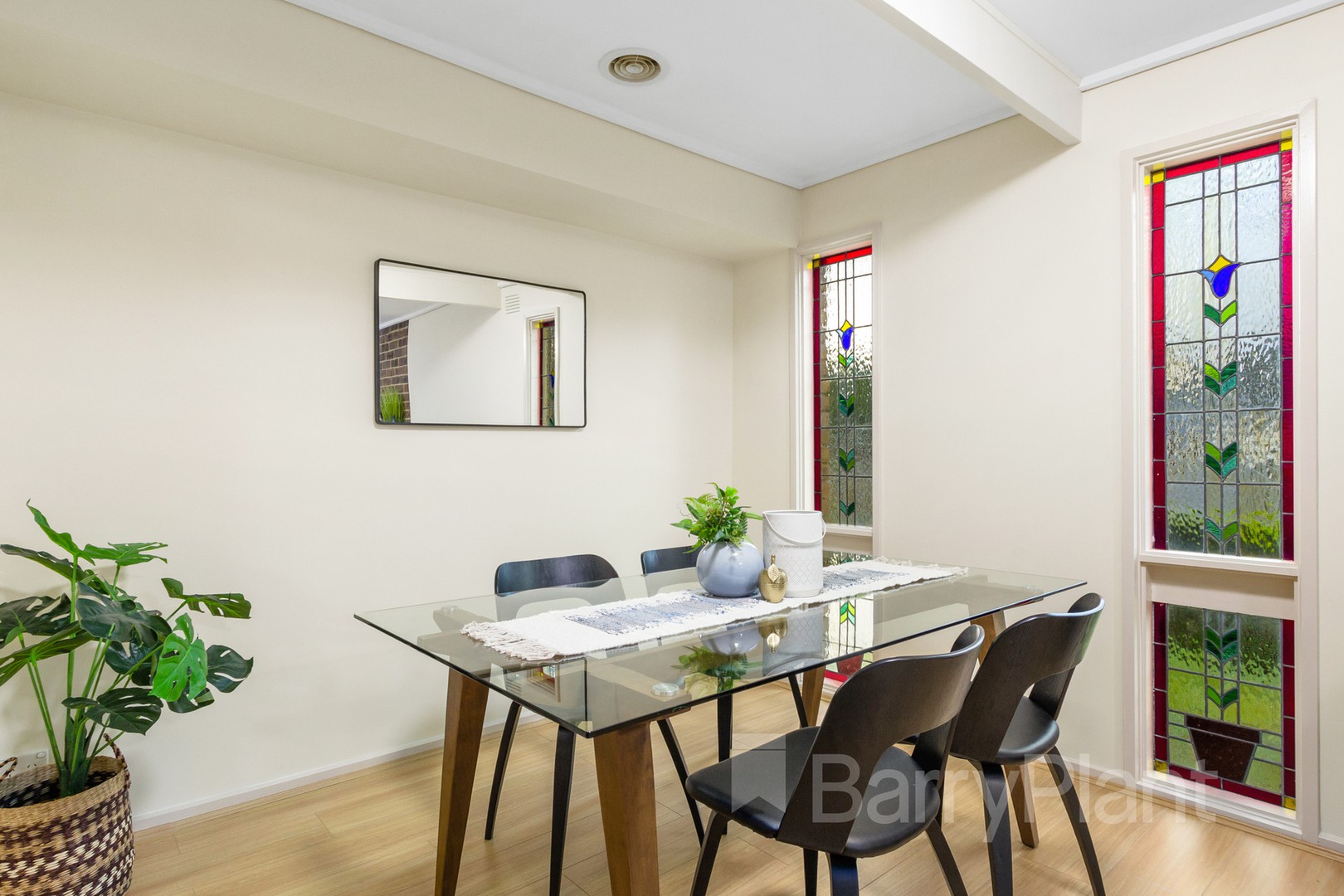 4 Tynham Close, Ferntree Gully, VIC 3156, Ferntree Gully - Thumbnail 4