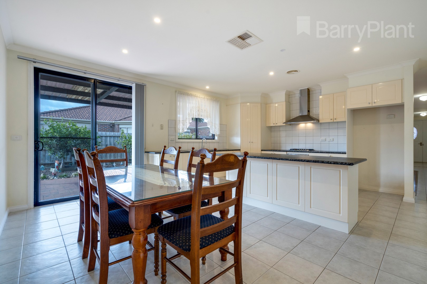 4 University Drive, Taylors Hill, VIC 3037, Taylors Hill - Thumbnail 6