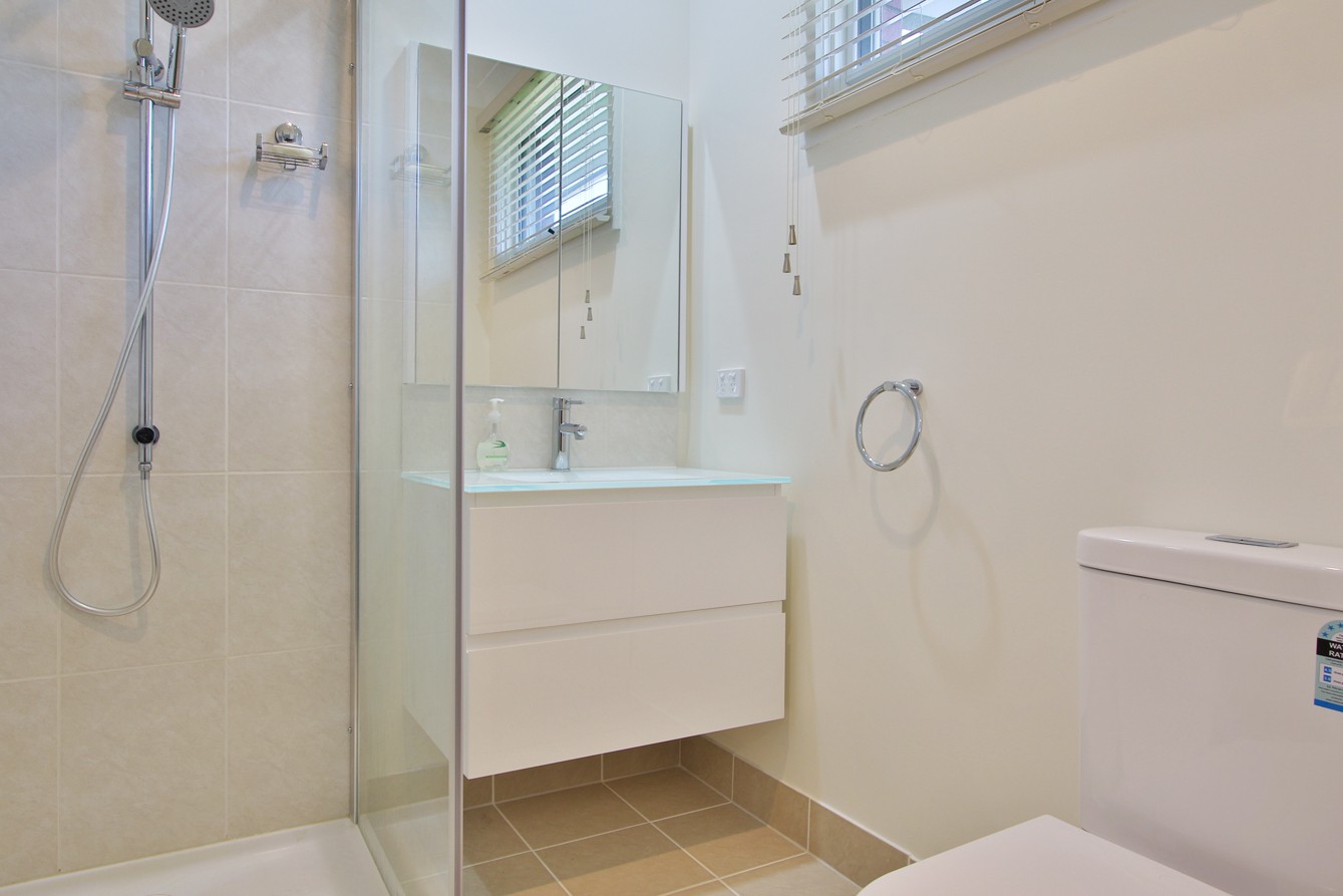 4 Uxbridge Avenue, Doncaster, VIC 3108, Doncaster - Thumbnail 4
