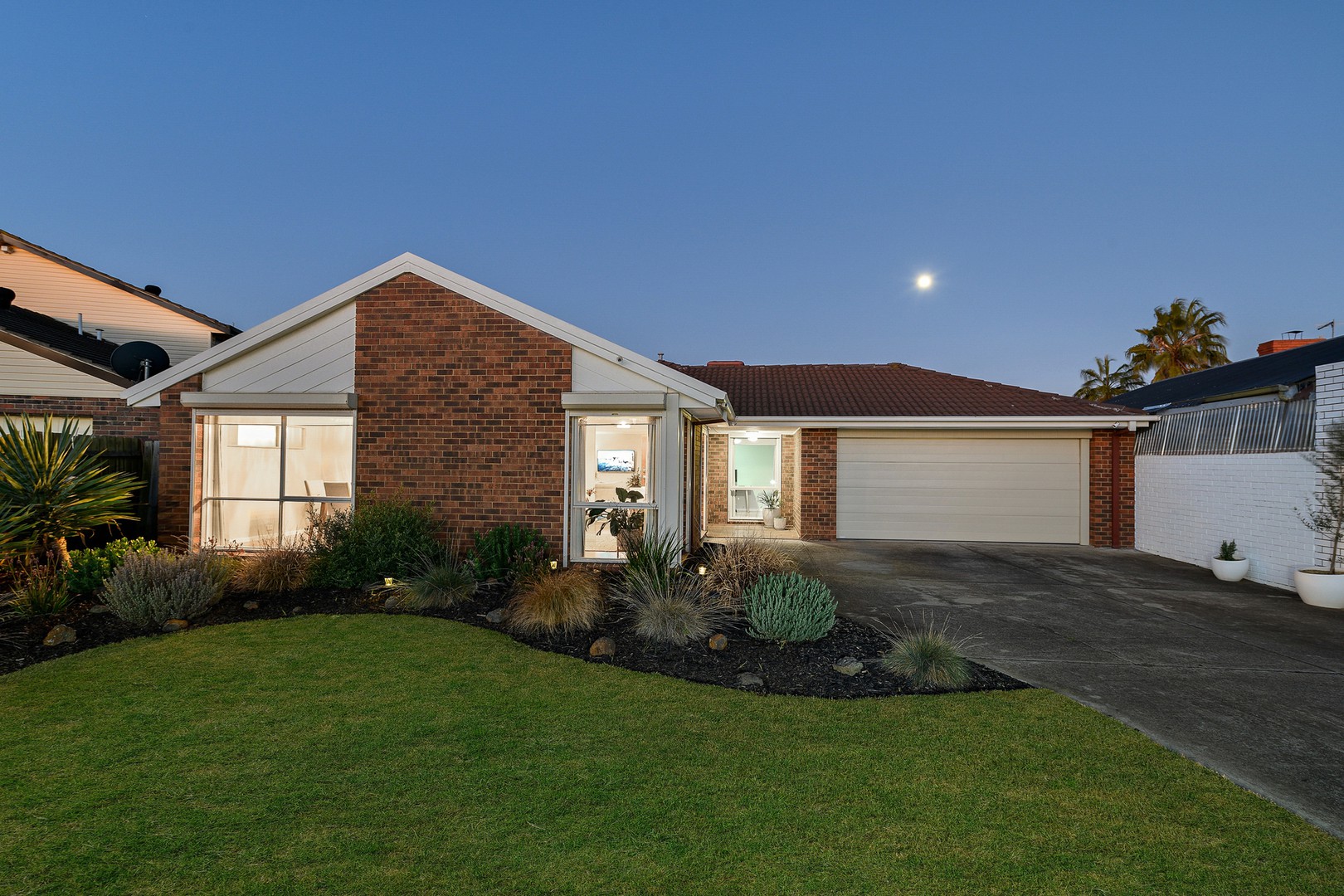 4 Vasa Place, Taylors Lakes, VIC 3038, Keilor Lodge - Image 1