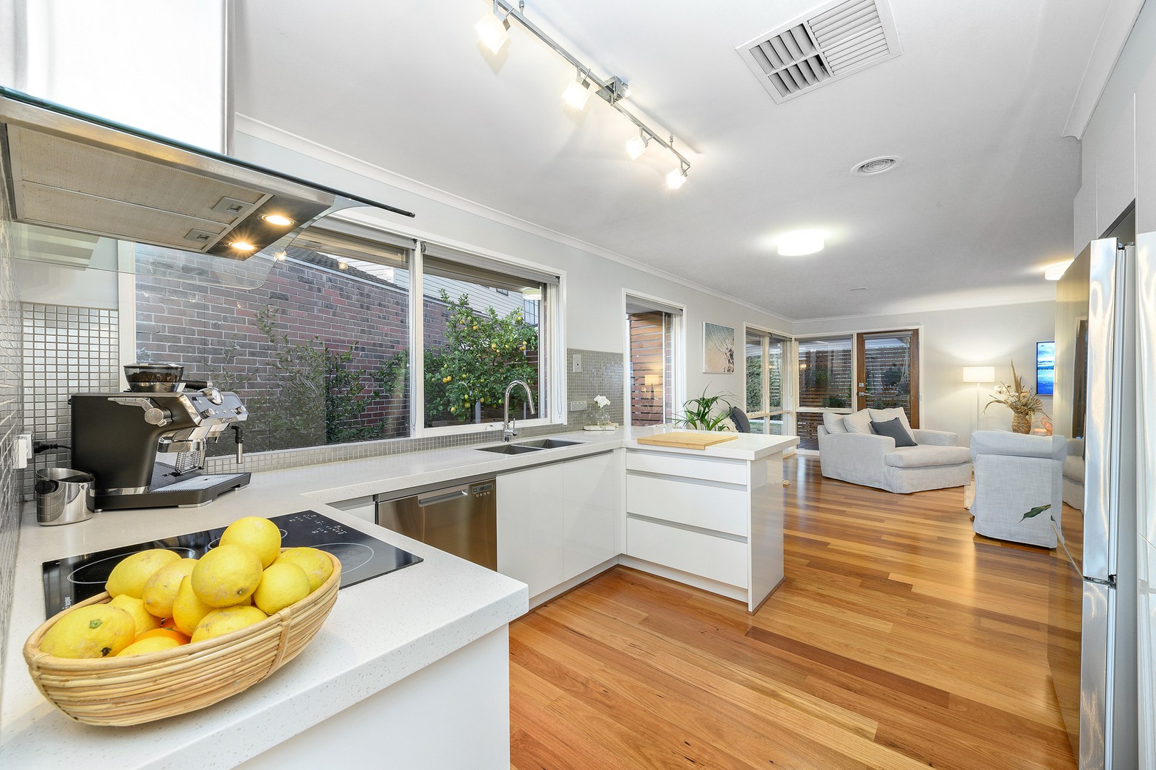 4 Vasa Place, Taylors Lakes, VIC 3038, Keilor Lodge - Thumbnail 6