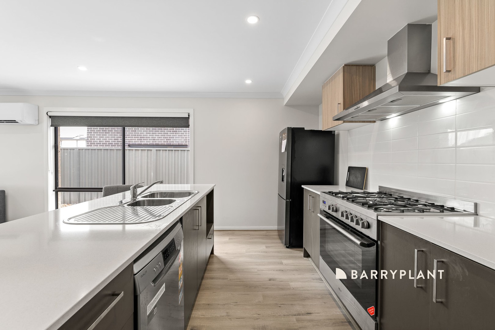 4 Velvet Circuit, Clyde North, VIC 3978, Clyde North - Thumbnail 4