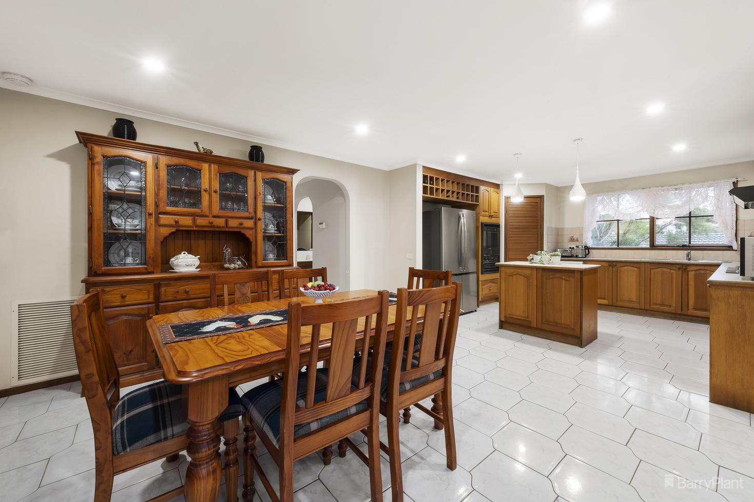 4 Viewmont Court, Doncaster East, VIC 3109, Doncaster East - Thumbnail 6