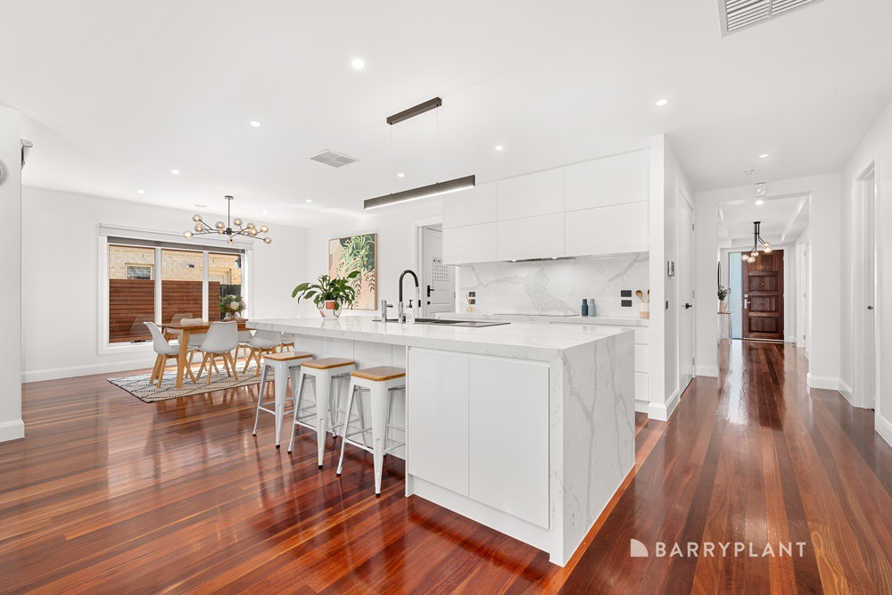 4 Visage Drive, South Morang, VIC 3752, South Morang - Thumbnail 3