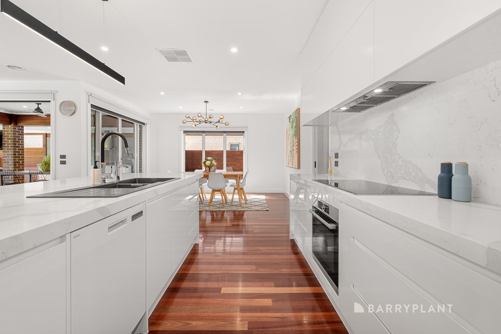 4 Visage Drive, South Morang, VIC 3752, South Morang - Thumbnail 4