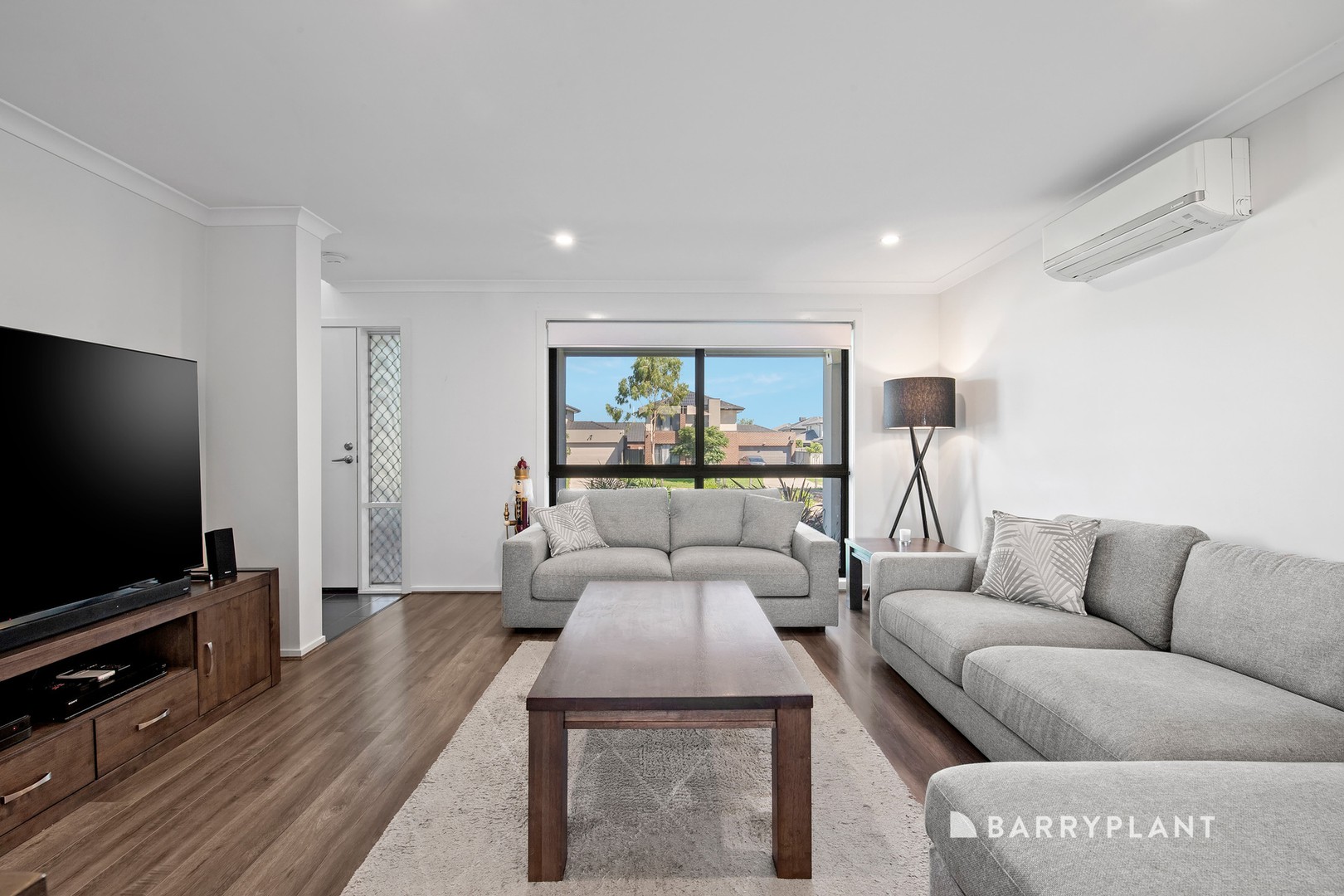 4 Wando Walk, Wollert, VIC 3750 - Thumbnail 2 - 11/03/2026