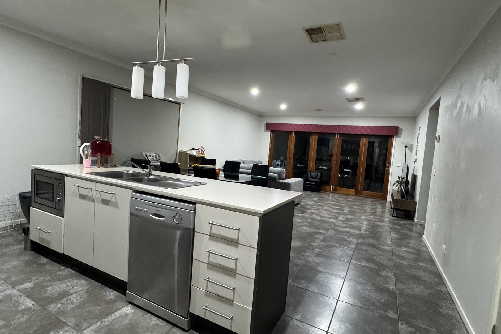 4 Warrawong Court, Craigieburn, VIC 3064 - Thumbnail 2 - 03/06/2026