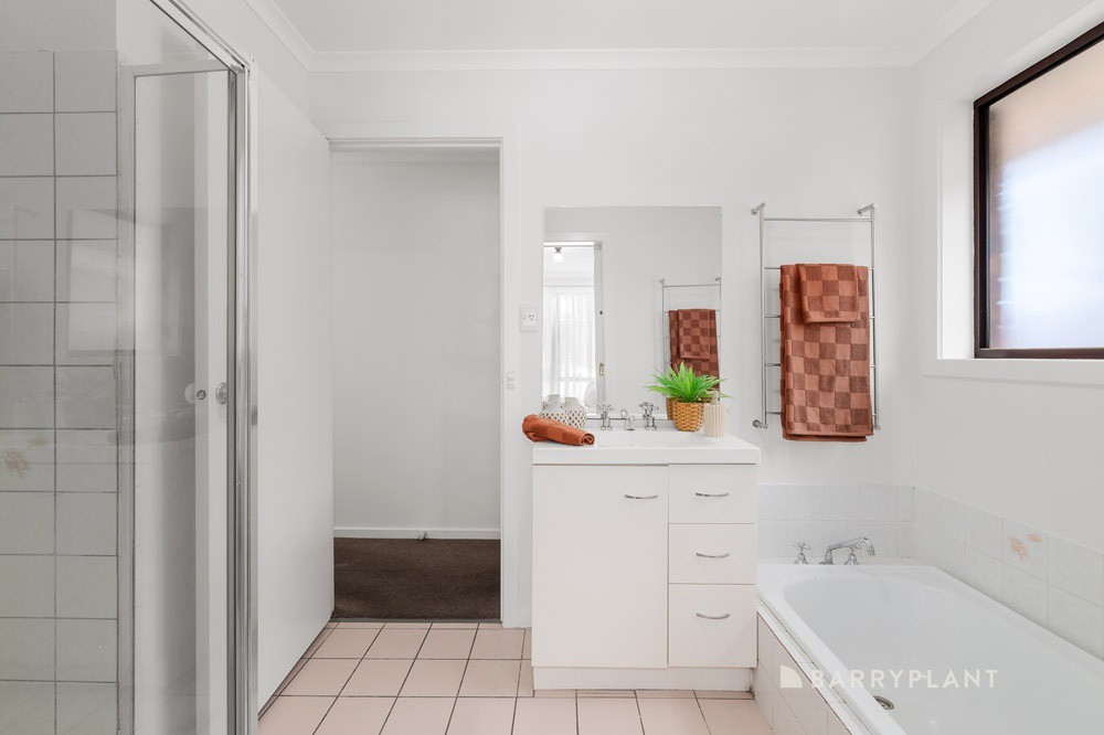 4 Westleigh Court, Mill Park, VIC 3082, Mill Park - Thumbnail 6