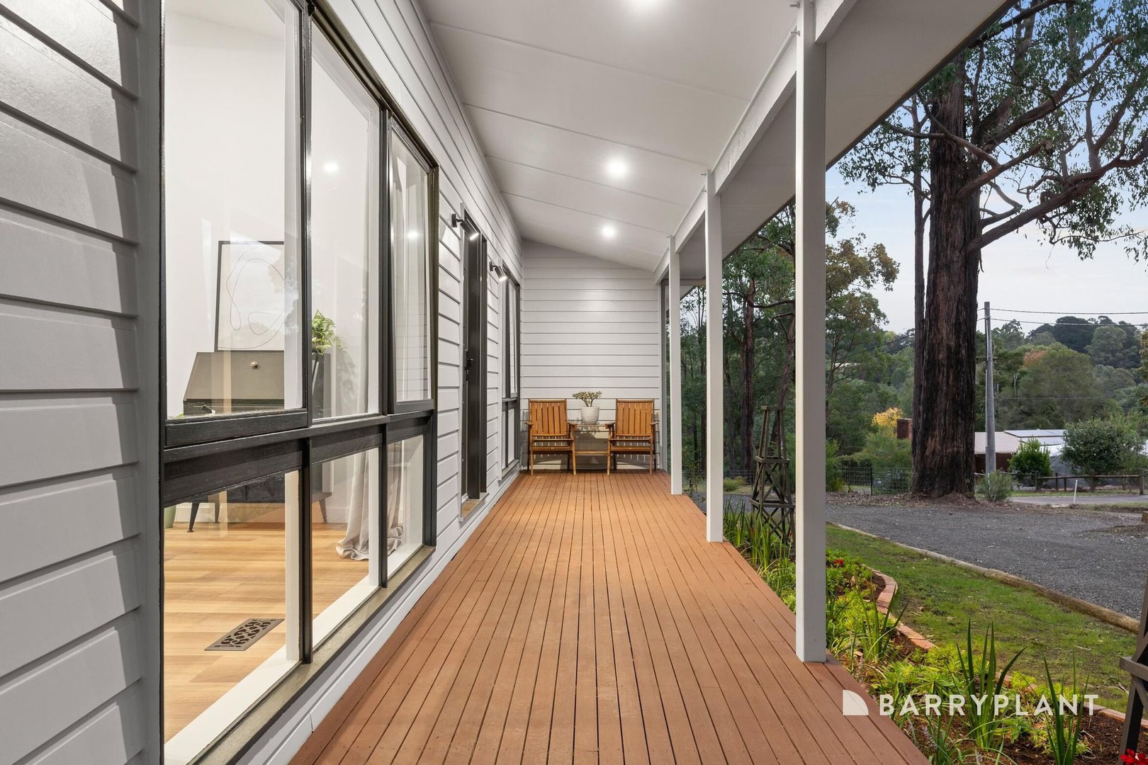 4 Wombat Crescent, Emerald, VIC 3782 - Thumbnail 2 - 22/04/2025