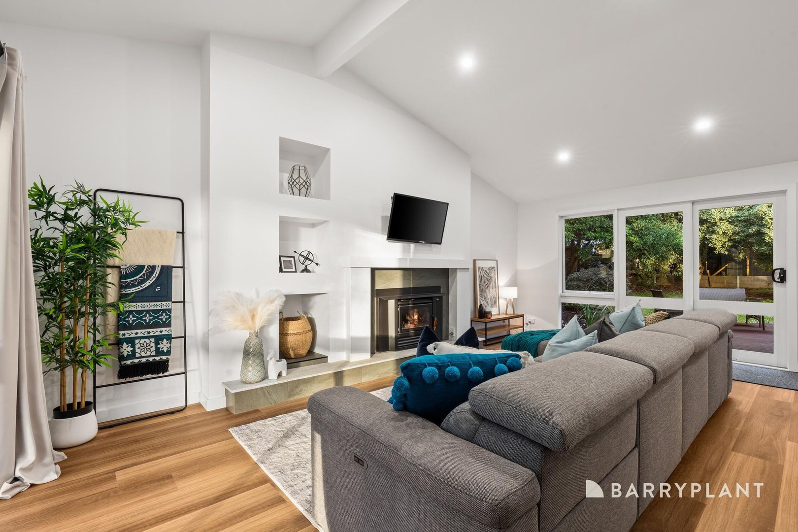 4 Wombat Crescent, Emerald, VIC 3782, Emerald - Thumbnail 4