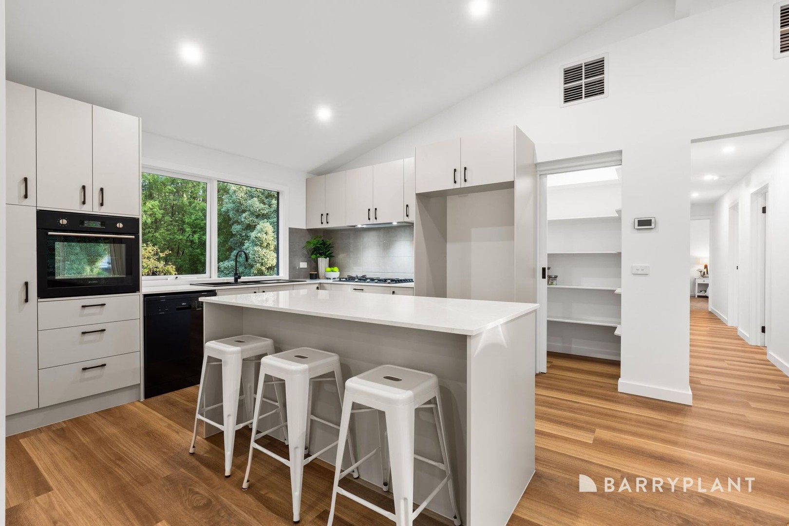 4 Wombat Crescent, Emerald, VIC 3782, Emerald - Thumbnail 7